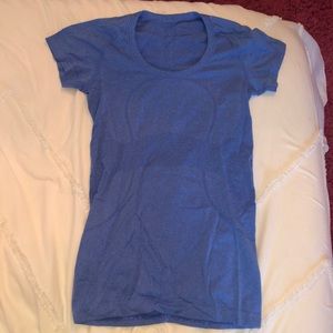 LULULEMON TOP